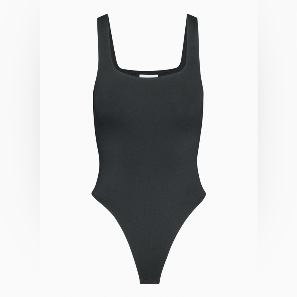 ARITZIA CONTOUR BODYSUIT